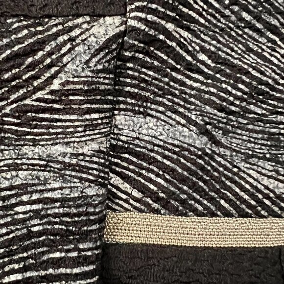 IC by Connie K Black Silver Mixed Media Tunic Top Sz S - Picture 3 of 12